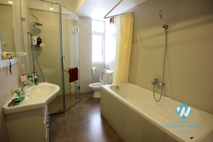 Beautiful 02 bedroom apartment for rent in Yen Phu street, Tay Ho, Hanoi